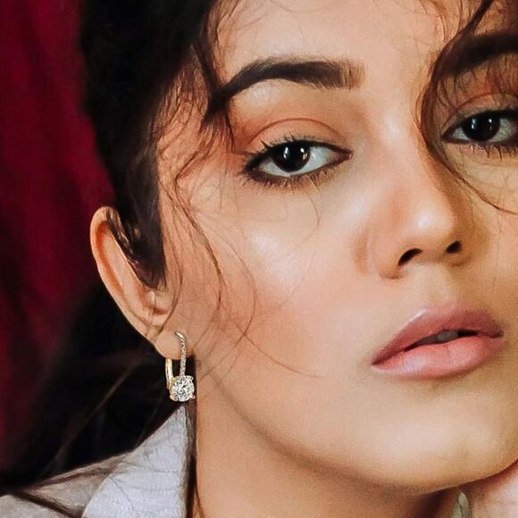 18K Yellow Gold with White Diamond Cubic Zirconia Leverback Dangling Earrings - Picture 5 of 6